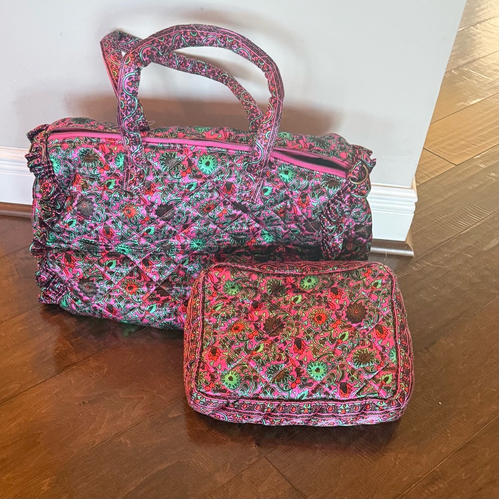 NWT Anthropologie(sold out)  Quilted Women's Weekender Bag and Cosmetic case